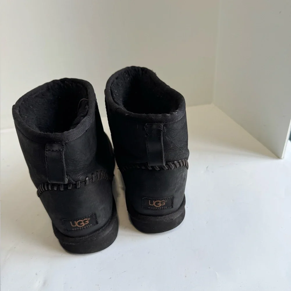 UGG Classic Mini Deco Snow Boots 'Black Grey Men’s. Size 13